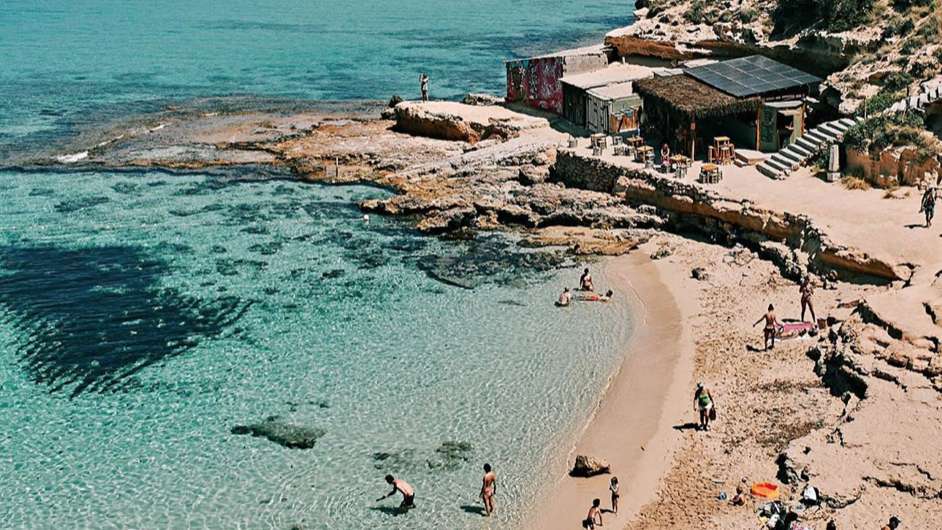 Plan jouw vakantie naar Ibiza met Loods 5