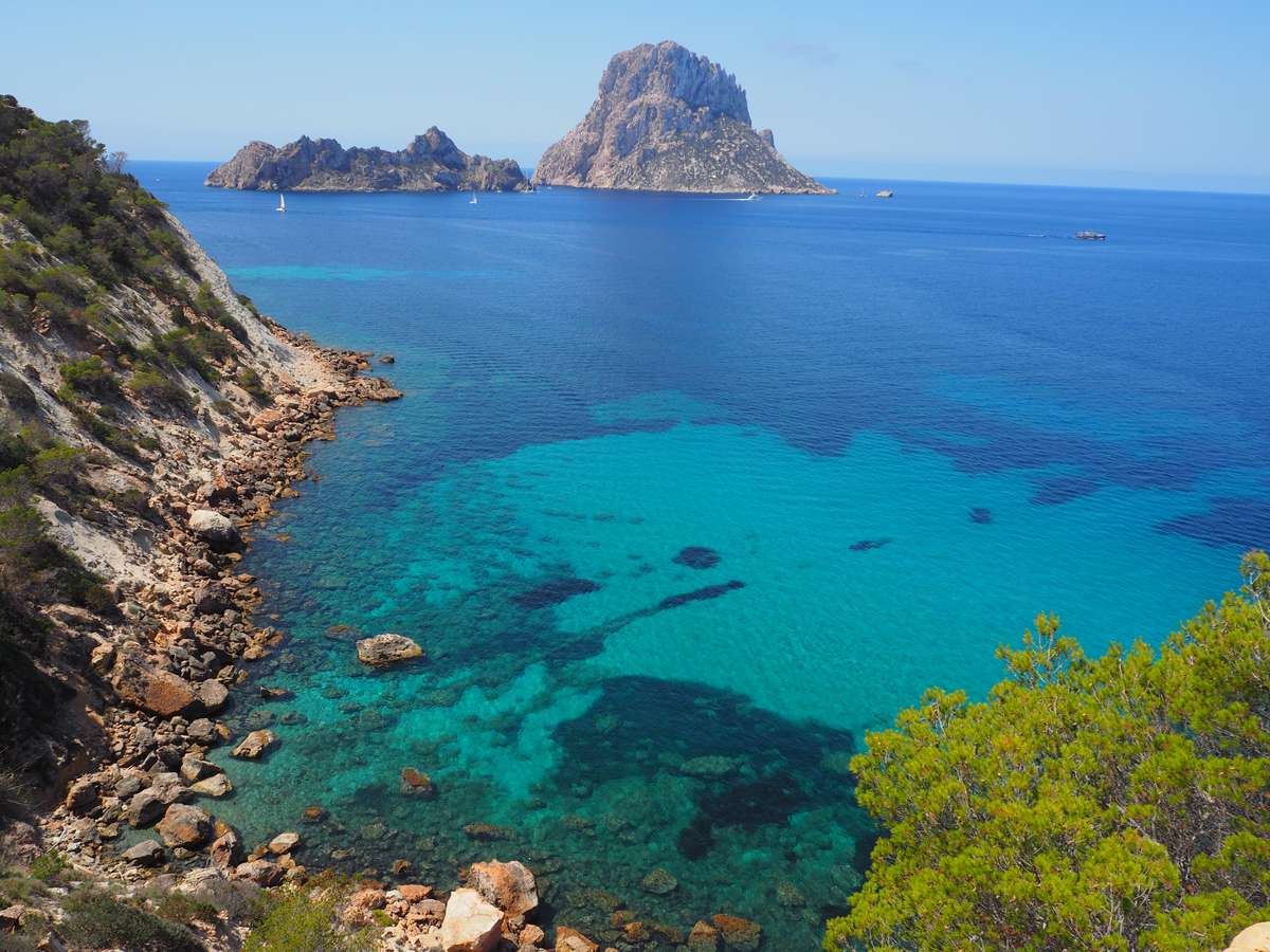 Plan jouw vakantie naar Ibiza met Loods 5