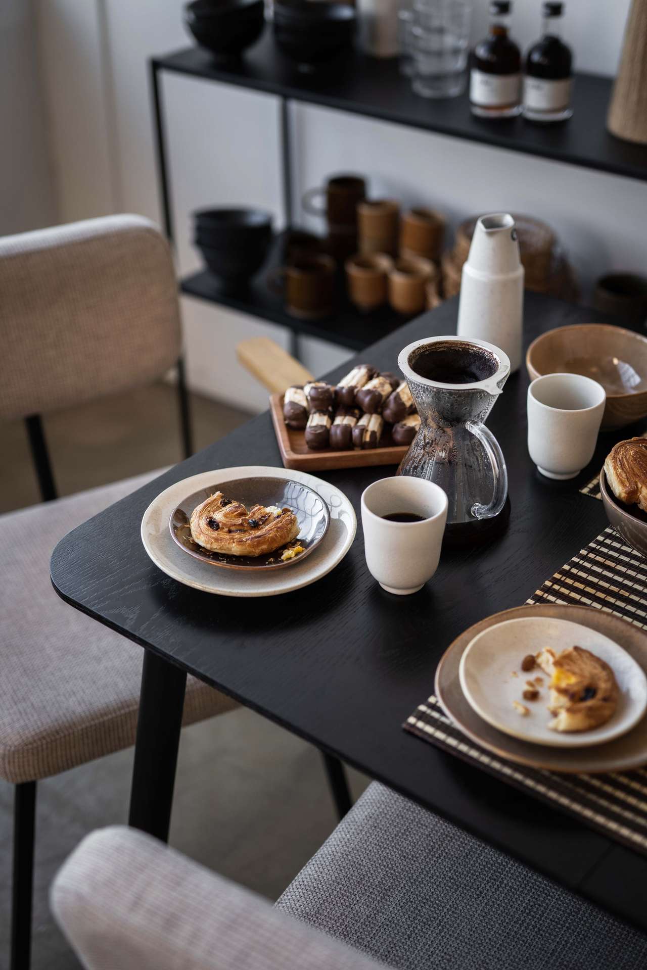 Shop servies voor jouw stijlvolle koffietafel bij Loods 5