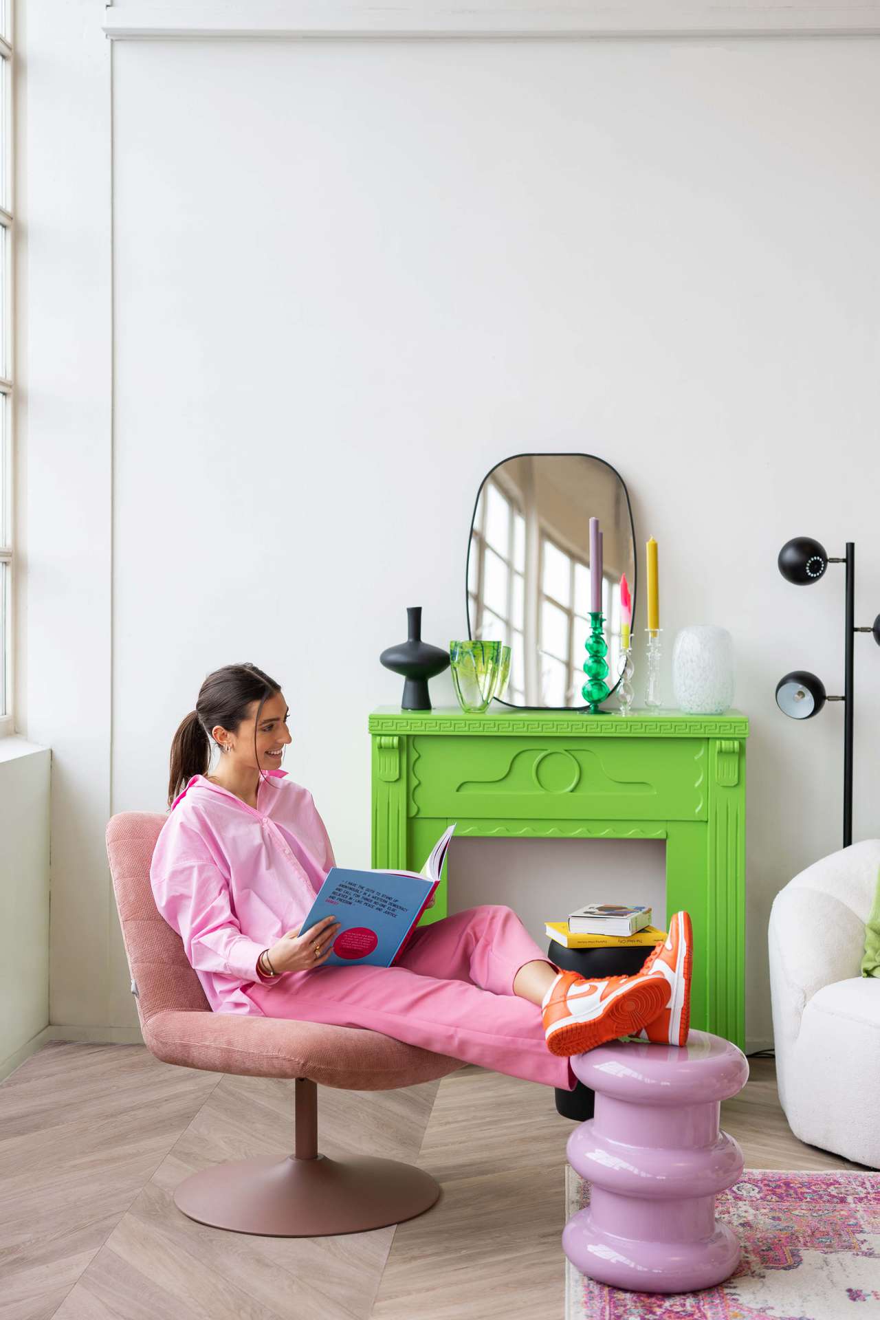 Neon, oranje en knalroze; ga voor uitgesproken kleur in je interieur met Arty colours van Loods 5