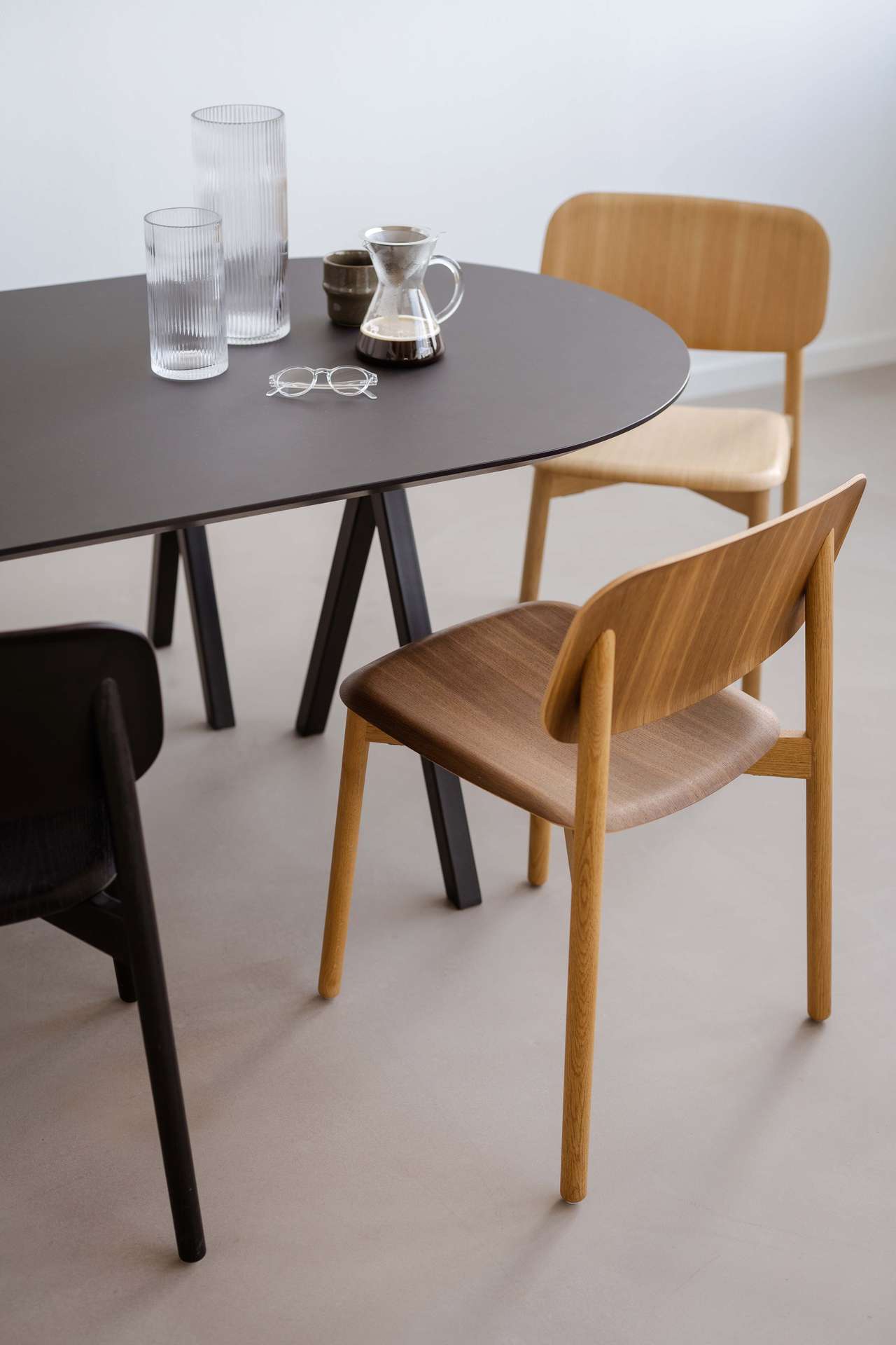 Shop de mooiste design eetkamerstoelen bij Loods 5