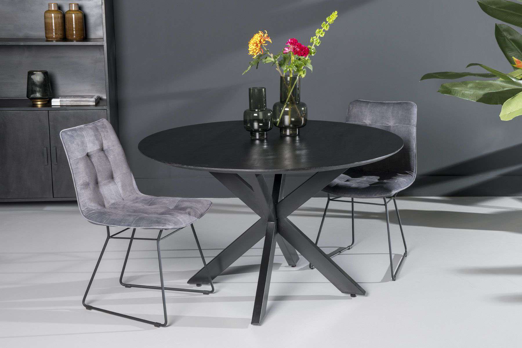 Eettafel rond zwart Eettafels Loods 5